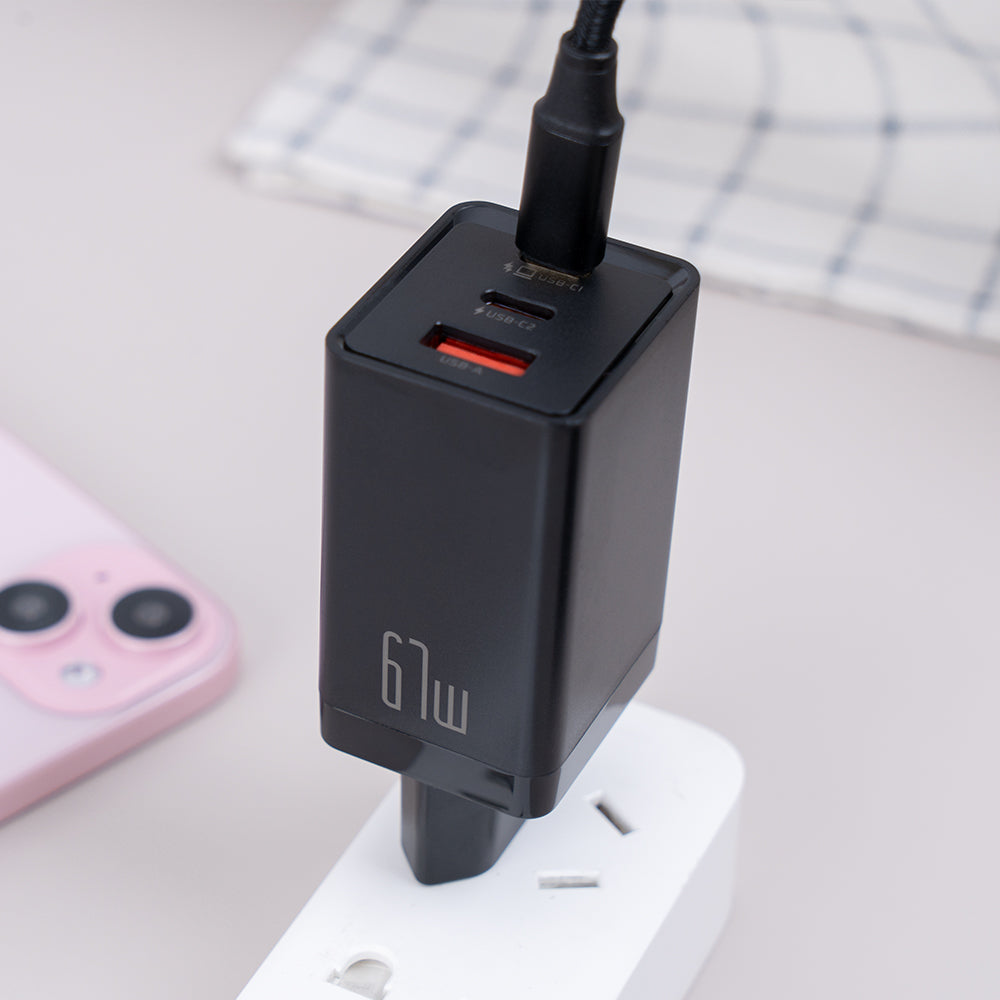 ITOCia 67W 2C+1A GAN 5 Mini Pro Fast Charger (EU) product image
