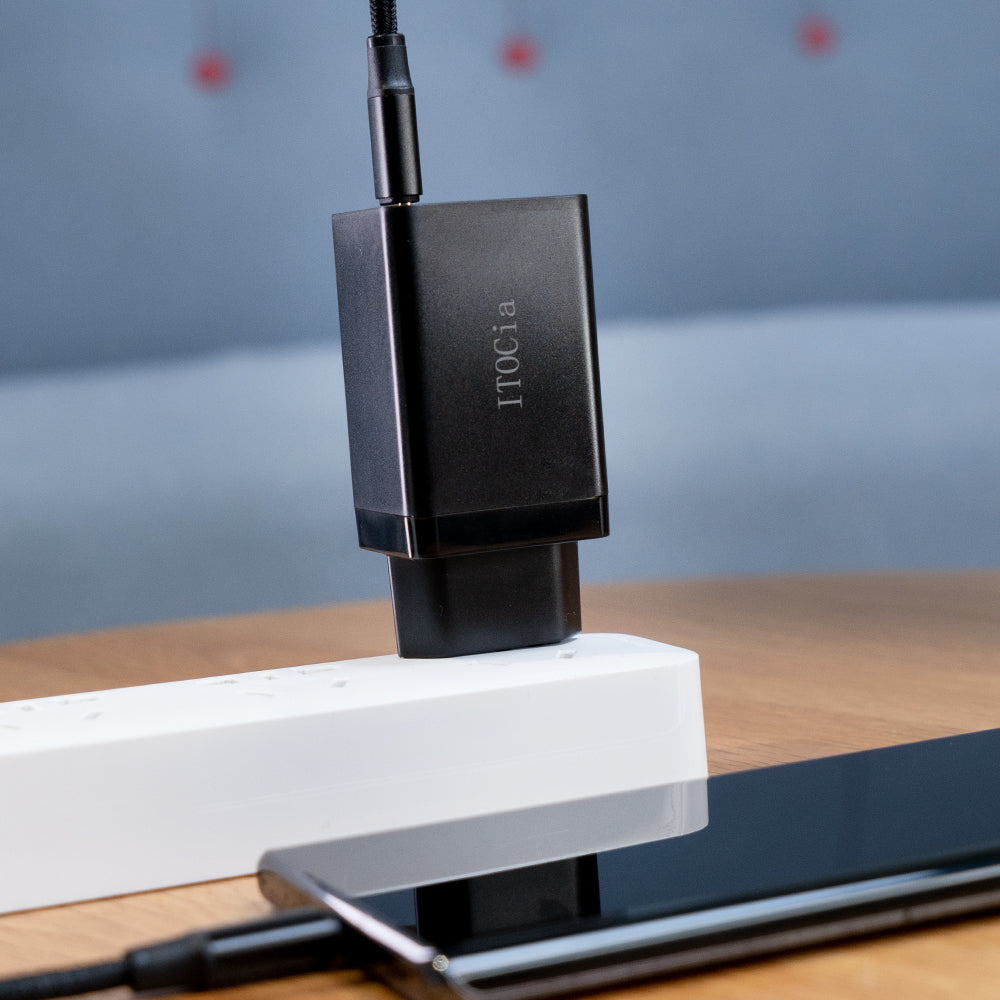 ITOCia 67W 2C+1A GAN 5 Mini Pro Fast Charger (EU) product image